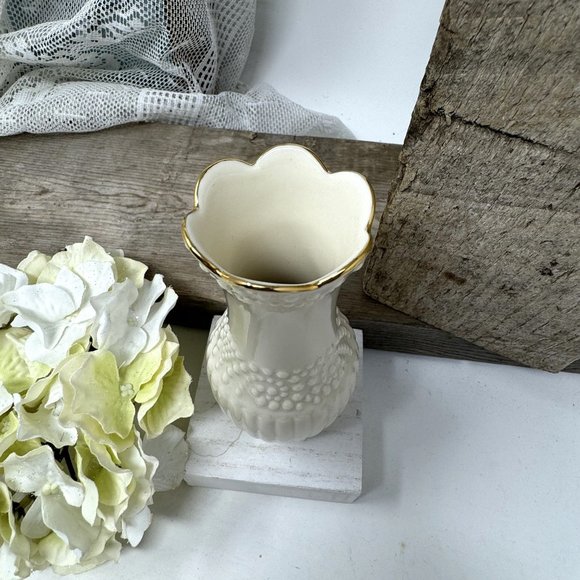 lenox China Vase 5" Gold Trim excellant condition - Picture 3 of 6